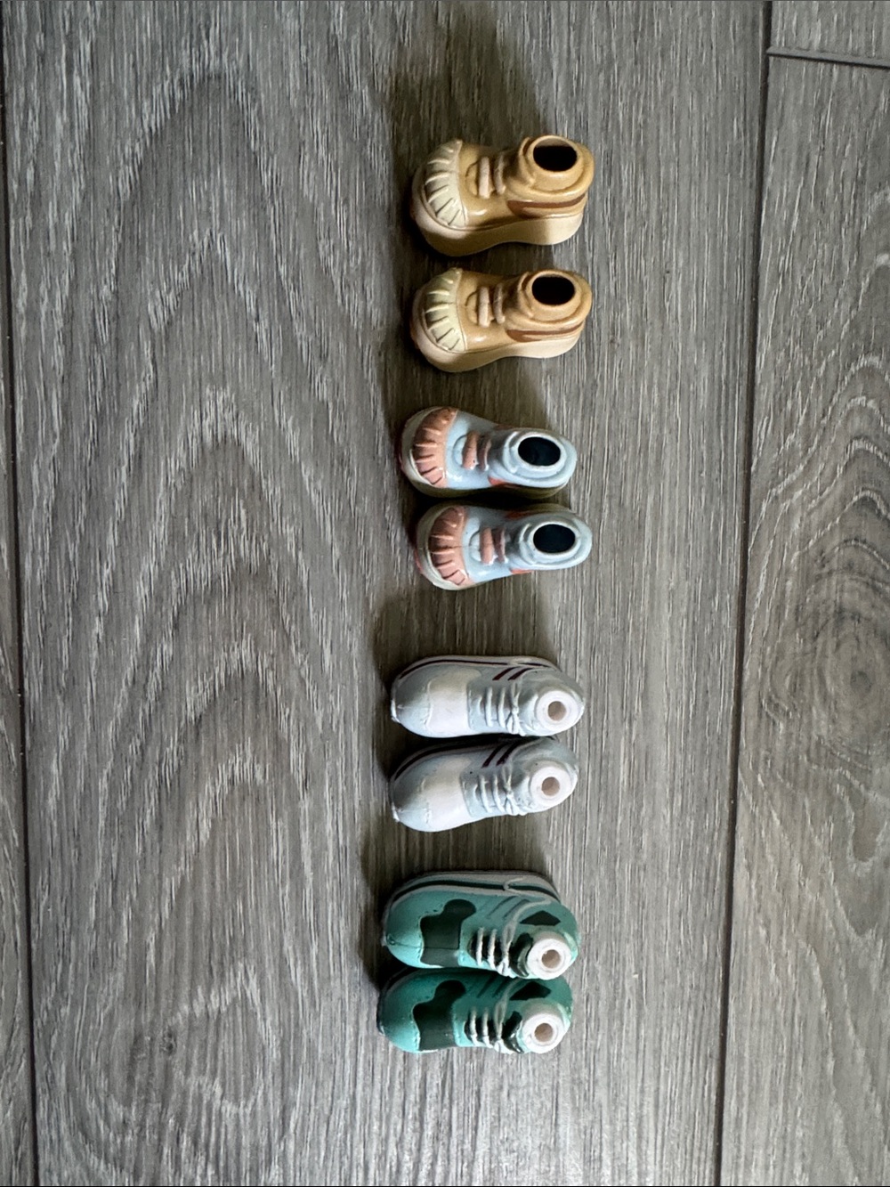 Bratz Set of 4 Kids Doll Shoes in Tan, Pink, White, and Green